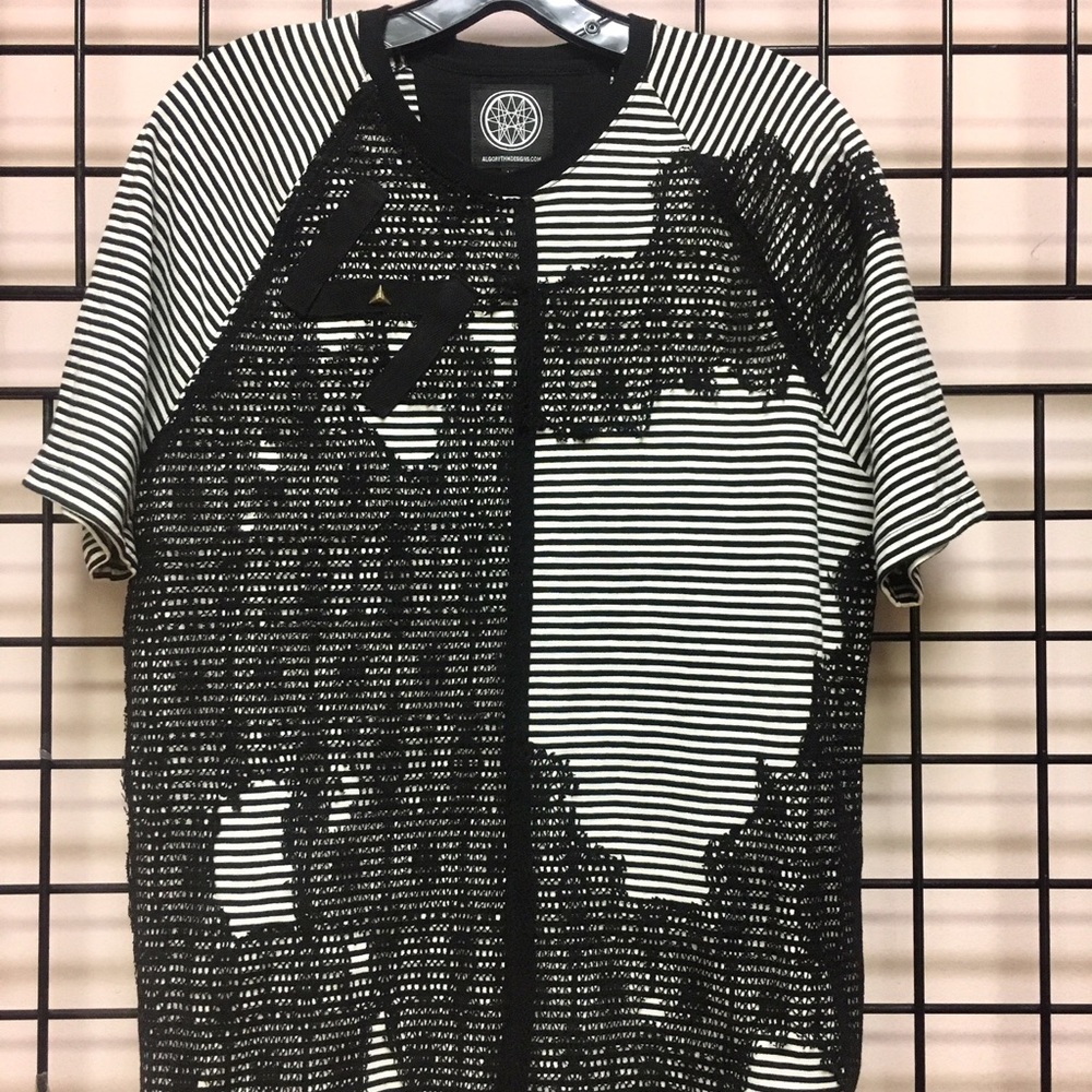 🔴 Yam Dyed Distressed Overlay Striped Tee NWT